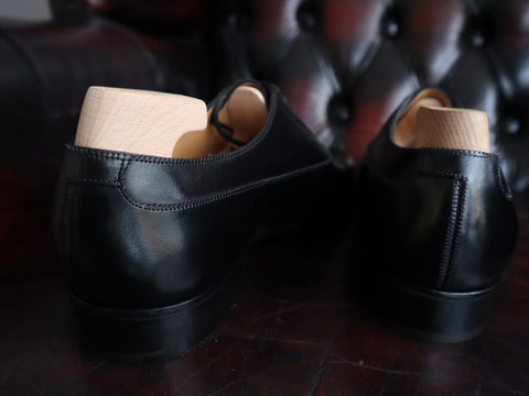 "Warwick" in Black Calf - R18