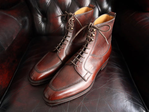 "Thorpe" in Oak Hatch Grain Calf - MH71